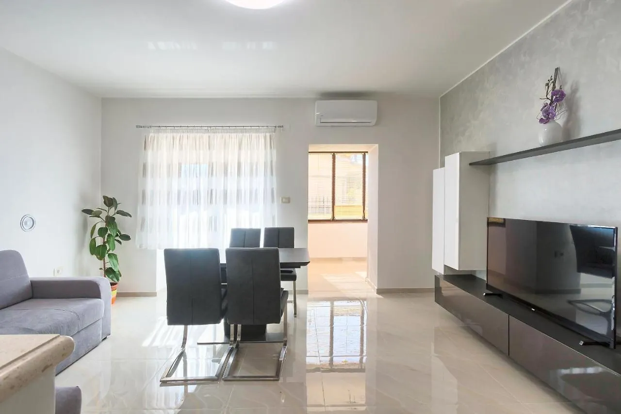 Andrea Del Mar Apartment Pula Croatia