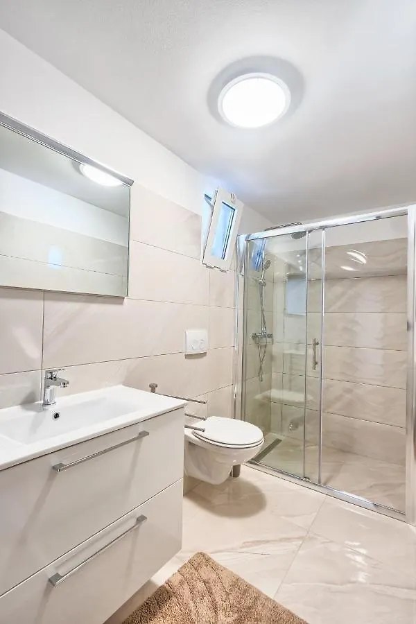 Andrea Del Mar Apartment Pula