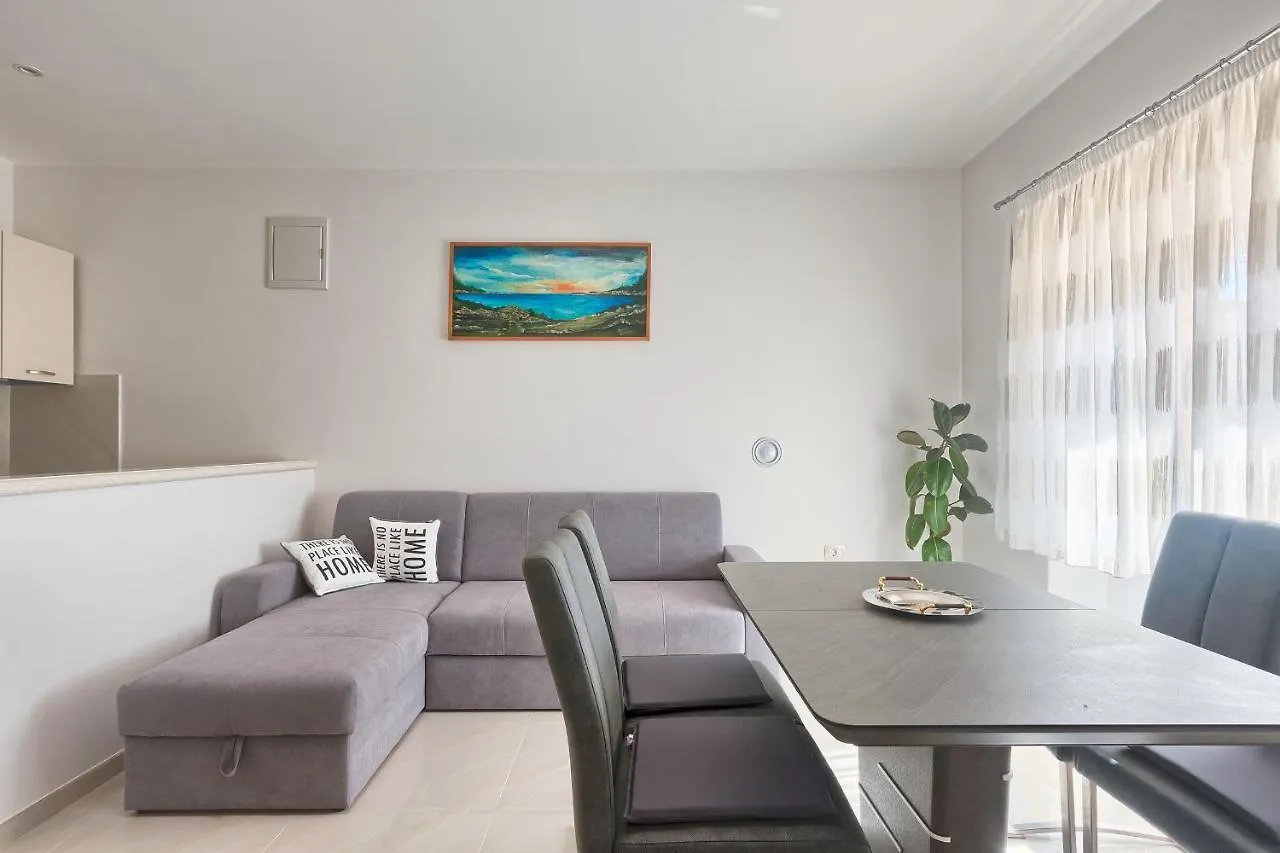 Andrea Del Mar Apartment Pula