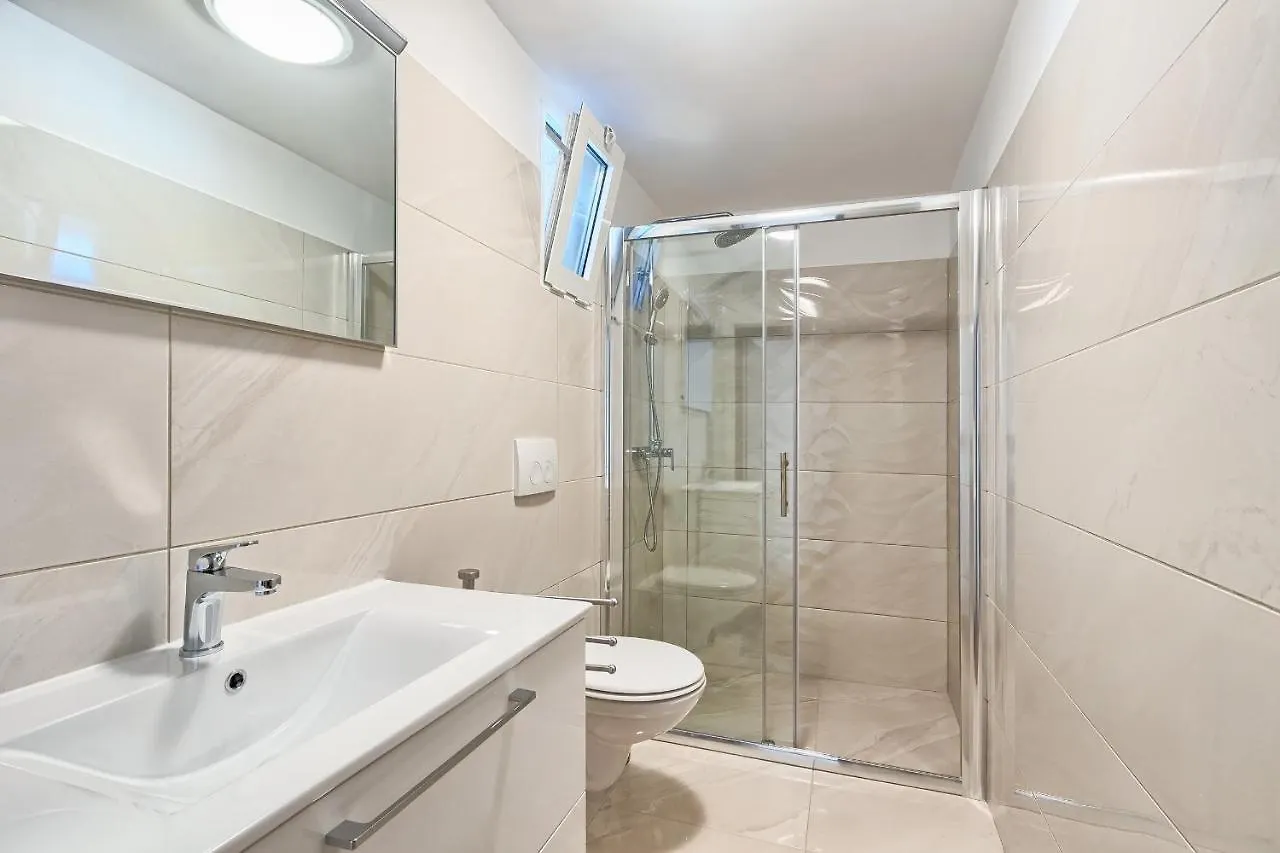 Andrea Del Mar Apartment Pula 0*,
